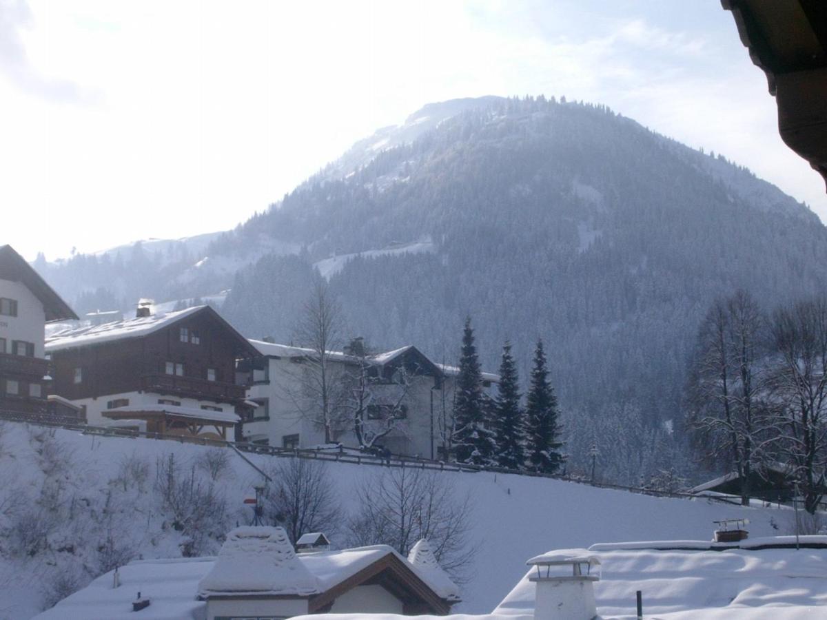 Gaestehaus Roland เคิร์ชแบร์ก อิน ทิโรล ภายนอก รูปภาพ