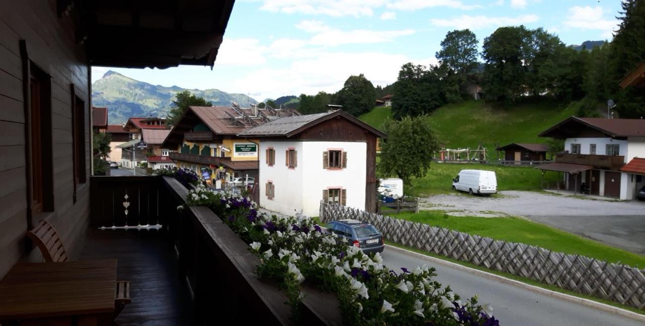 Gaestehaus Roland เคิร์ชแบร์ก อิน ทิโรล ภายนอก รูปภาพ