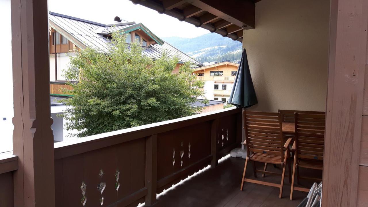 Gaestehaus Roland เคิร์ชแบร์ก อิน ทิโรล ภายนอก รูปภาพ